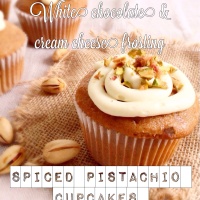Fall dessert : spiced pistachio cupcakes with white chocolate cream cheese frosting